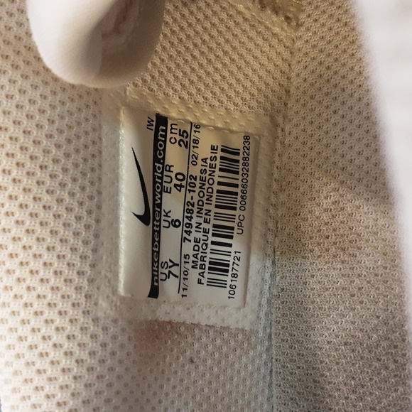 Shoes - Picture 3 of 3